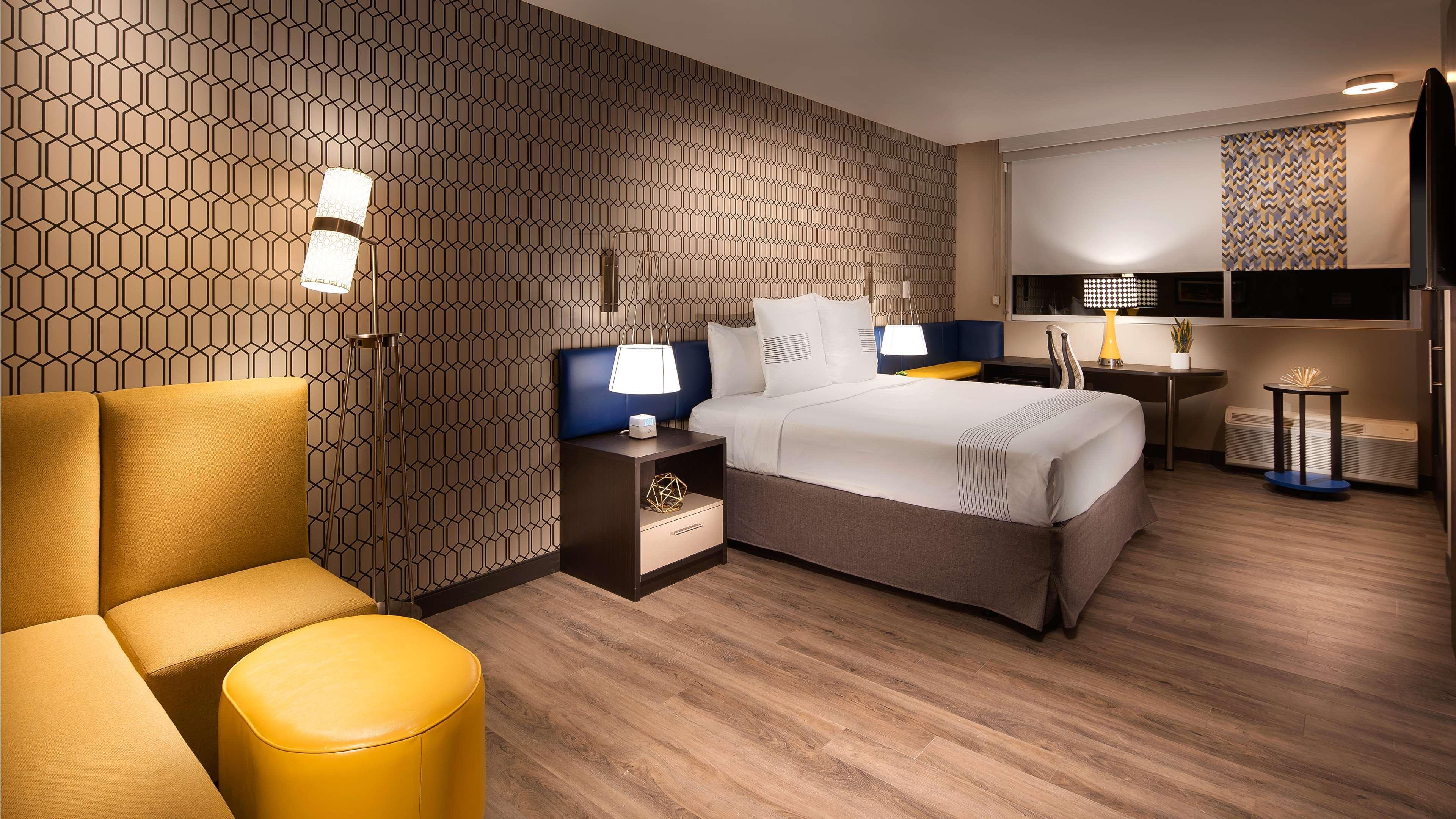 Best Western Plus Spring Inn & Suites Экстерьер фото